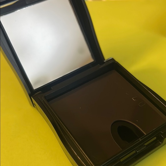 Mary Kay Compact Mini - Picture 3 of 3